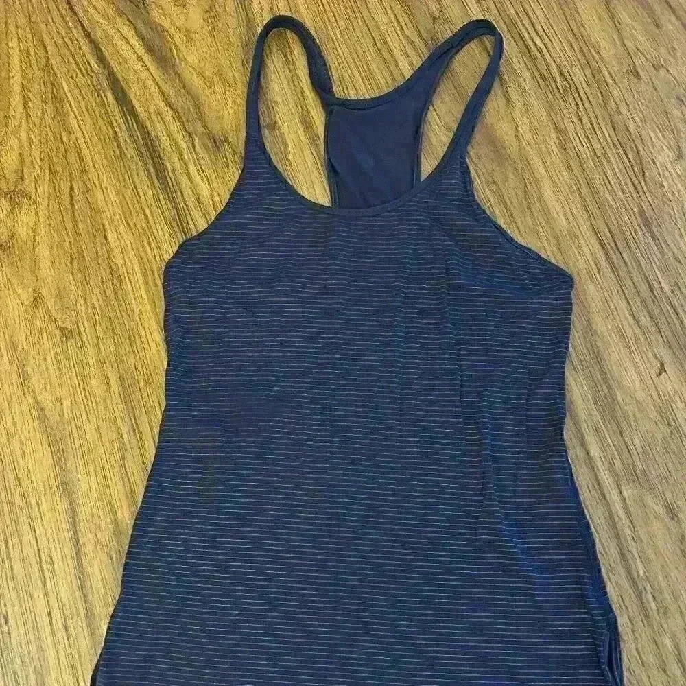 Lululemon Yogi Racerback IV-Sz 2